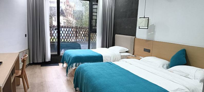 巴蜀人家民宿(蜀南竹海景区店)图片