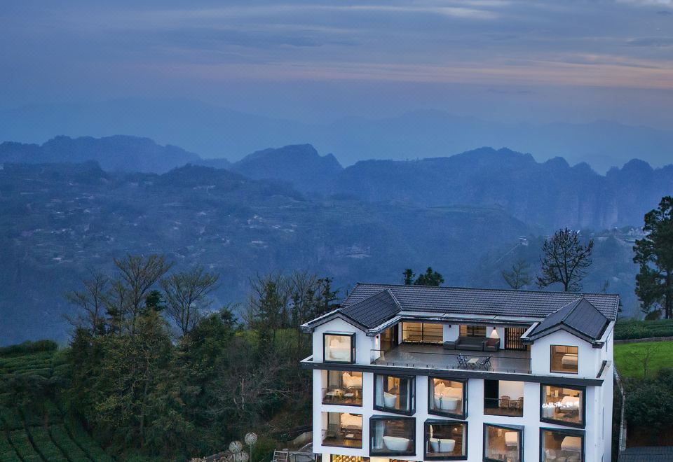 下岩贝东眉悦居·柒月云宿