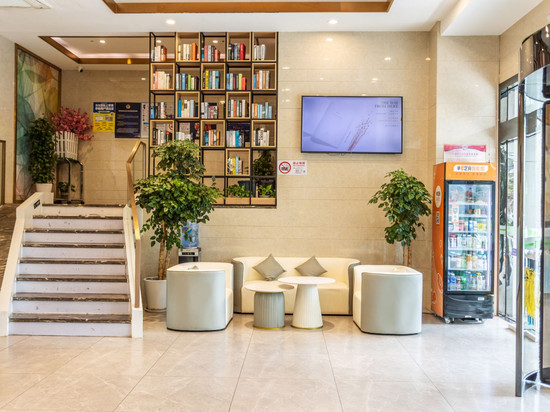 格林豪泰智选酒店(上海黄兴公园地铁站店)