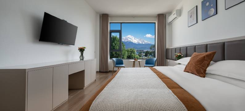 枕山栖谷民宿(丽江高铁站店)图片