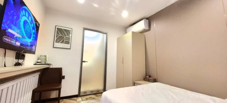 禾悦小住轻奢公寓(万达广场店)图片