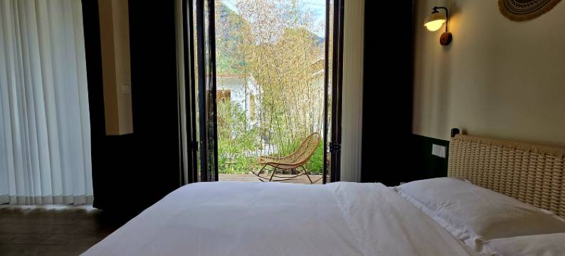 岩宿山居(大峡谷镇店)图片