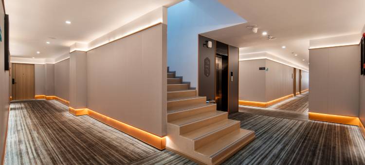 雷神电竞酒店(昆明斗南花卉市场店)图片