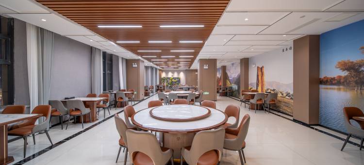 中亚酒店(库车南湖公园店)图片