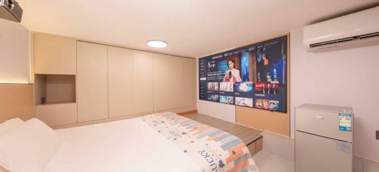 乐屿Island|轻奢影视民宿(福州南站胪雷地铁站店)图片