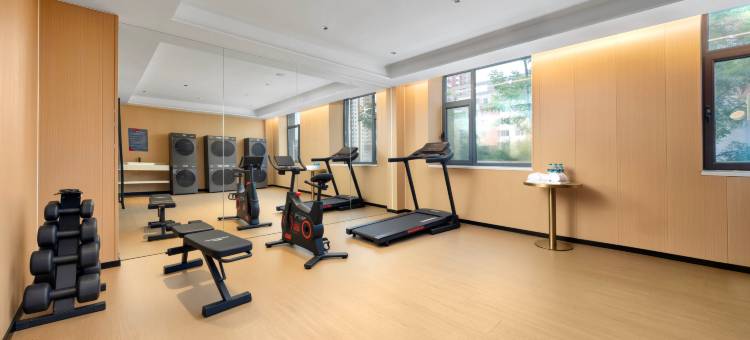 城市印象智能酒店(保定火车站店)图片