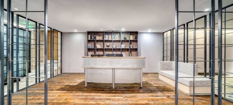 优恩电竞酒店(上海松江大学城店)图片