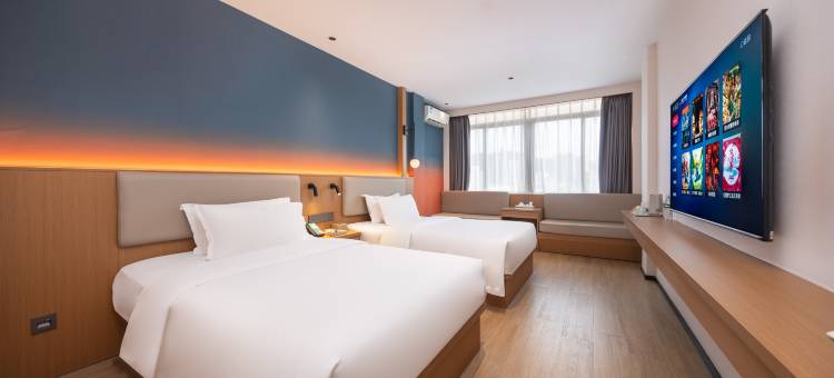 新龙智能酒店(龙岩万宝广场动车站店)图片