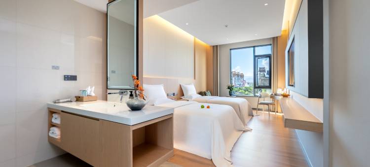 犀鸟谷假日酒店(芒市广场店)图片