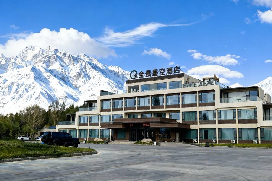 全景星空酒店(古城路金草灘店)