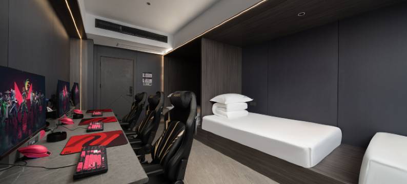 柏曼悟空电竞酒店图片