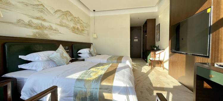 长泓明珠酒店(青格里狼山滑雪场店)图片