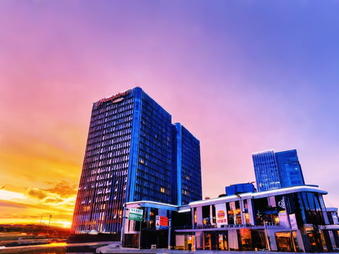 众烁酒店(无锡高铁东站南出站口翠屏汇店)