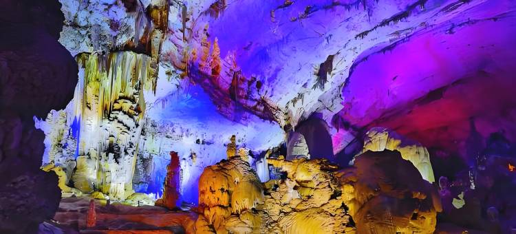 艺龙安云酒店(毕节七星关区人民公园店)图片