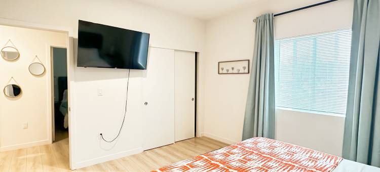 近罗兰岗波莫纳商务两房两卫公寓(near rowland heights pomona 2 bedroom &2 bath Apt)图片