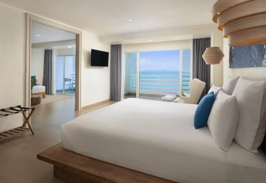 Pullman Pattaya Hotel G Hotel Overview