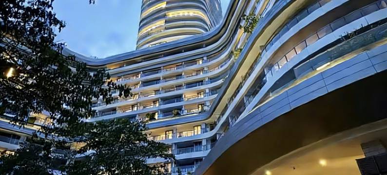 铂斯登云端雅居(深圳清湖地铁站青年创业园店)图片