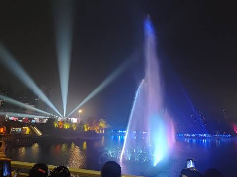 兰欧尚品酒店(自贡沿滩区龙湖公园店)图片