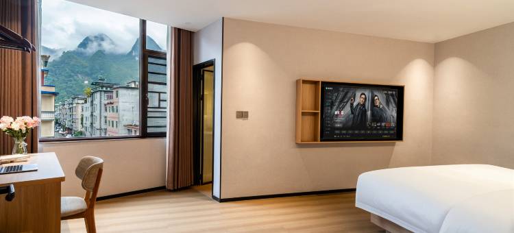 丽川·江畔酒店(天等民族小学店)图片