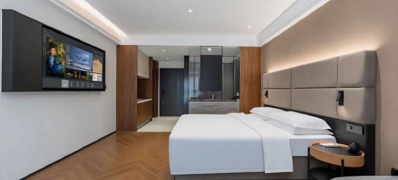 遇见你极简民宿(常州新北万达店)图片