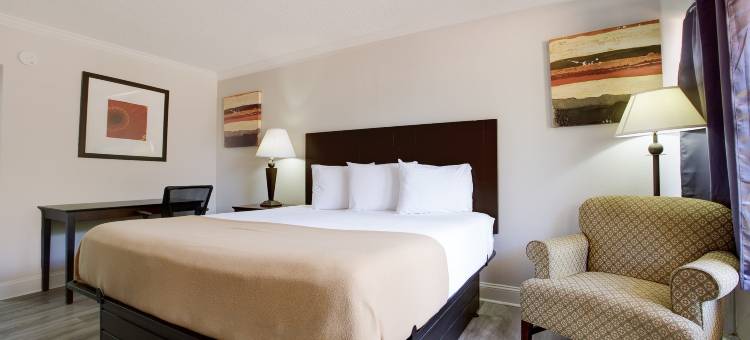 丹维尔弗吉尼亚的河滨旅馆和套房(Riverside Inn and Suites Danville Virginia)图片