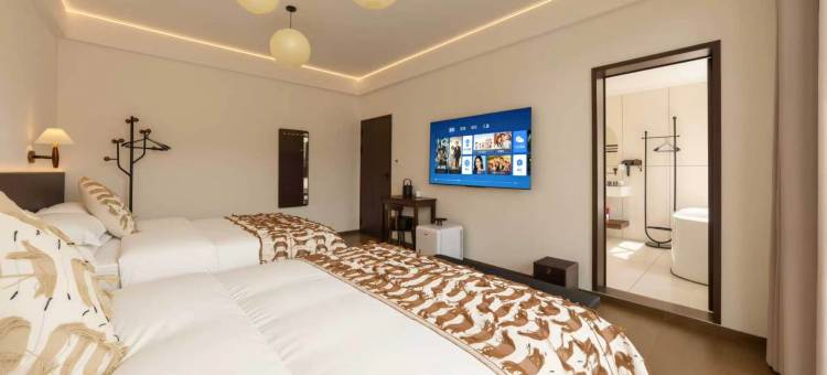 见山望野·轻奢观景民宿(万峰林景区店)图片