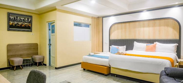 红多兹酒店-三宝垄城市公园梅多霍(Sans Hotel City Park Medoho Semarang)图片