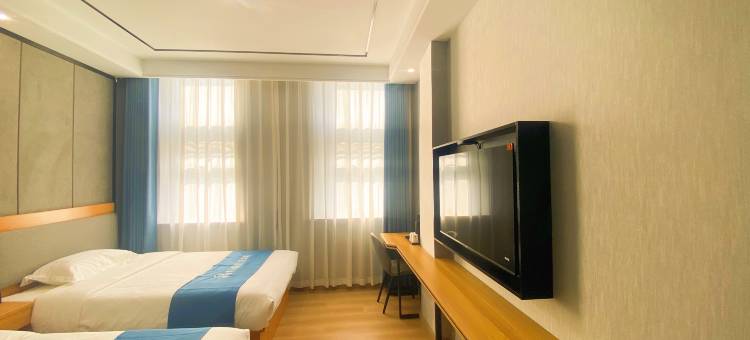 华驿精选酒店(武安新世纪广场店)图片