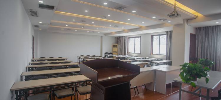 海豚湾假日宾馆图片