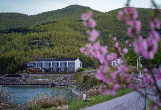 Qingfeng Xianju Hostel Hotel Overview