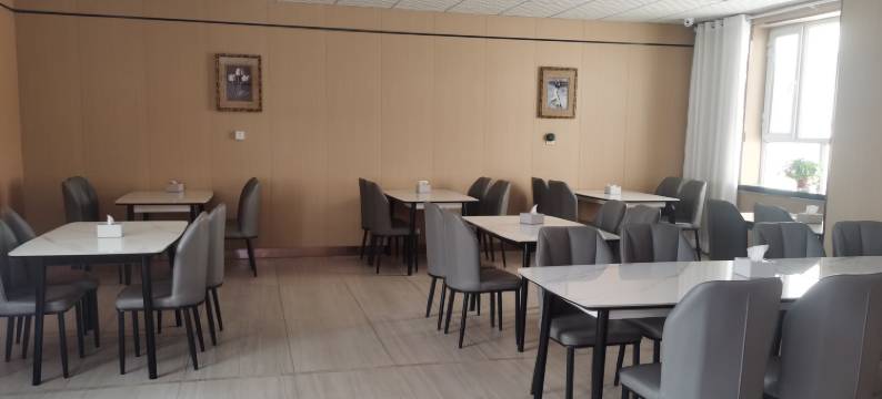 阿克苏建设宾馆(金兰广场店)图片