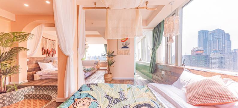 麓屿·主题套房民宿(解放碑洪崖洞店)图片