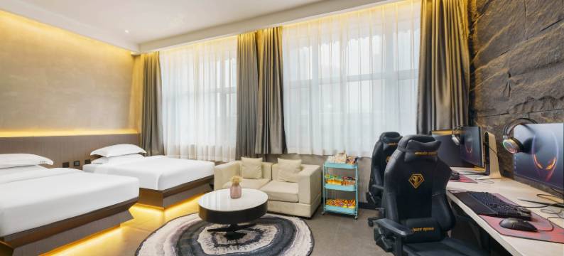 YOLO悠乐电竞酒店(师范大学文光校区店)图片