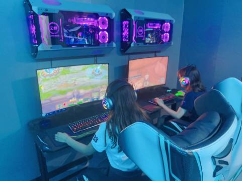 巴楚云臻电竞酒店图片