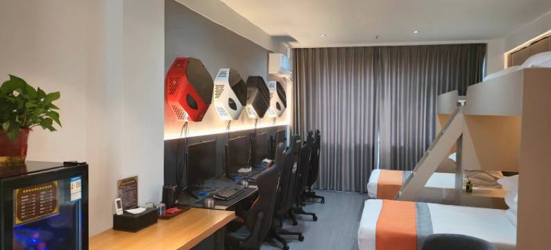 格林电竞酒店(丰县汽车站店)图片