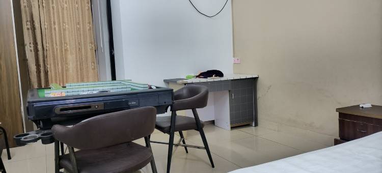 假日住宿(广东工贸职业学院广州科技职业技术大学店)图片