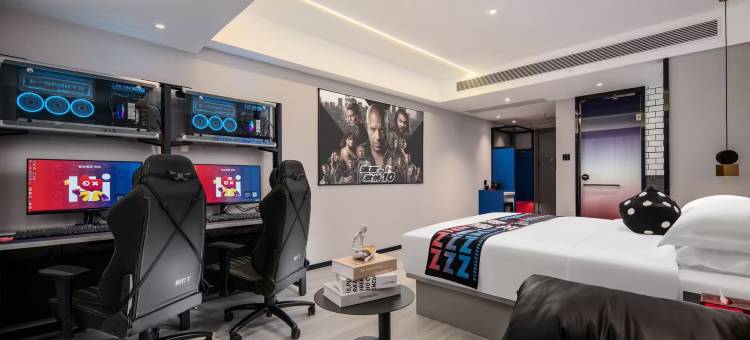 轻BOX电竞酒店(松雅湖吾悦广场店)图片