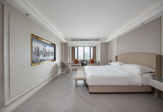 君子兰S酒店（海口国兴大道店）外景图