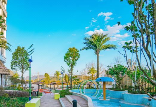 Zhenxiong Dagu Hot Spring Hotel (Daguli Happy City) Hotel Overview