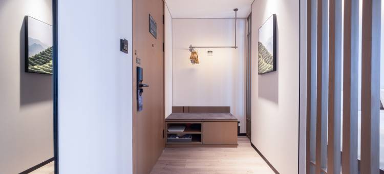 哈密伊州区七一夜市亚朵酒店图片