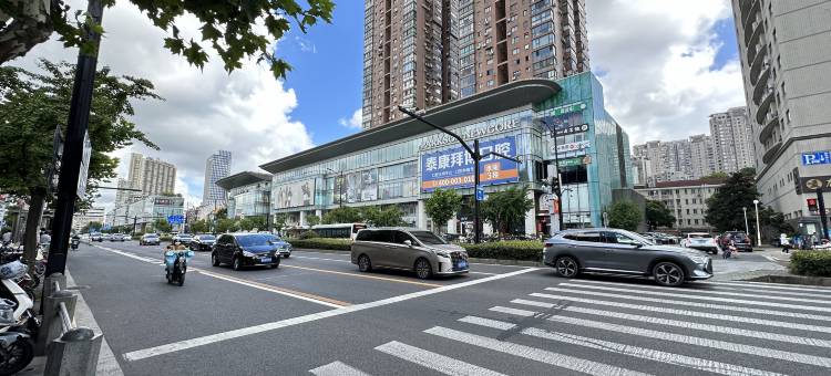 上海虹桥嘉廷酒店(娄山关路地铁站店)图片