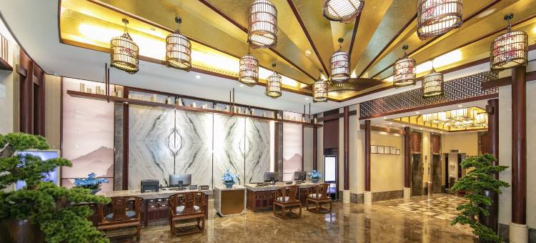 斯际驿辰红木酒店(兴义万峰林机场店)图片