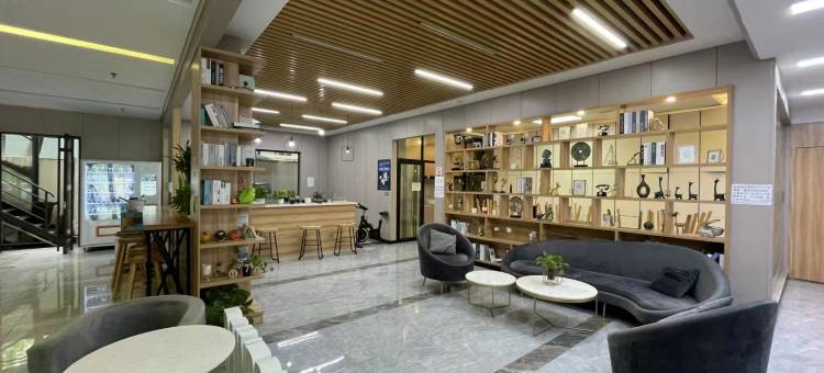 彩虹小居公寓(淞沪路店)图片