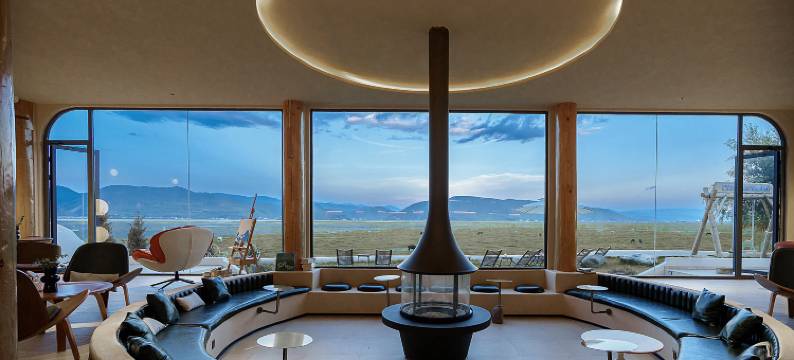 香格里拉·拉菲尔·草原与海·度假庄园 villa(纳帕海景区店)图片