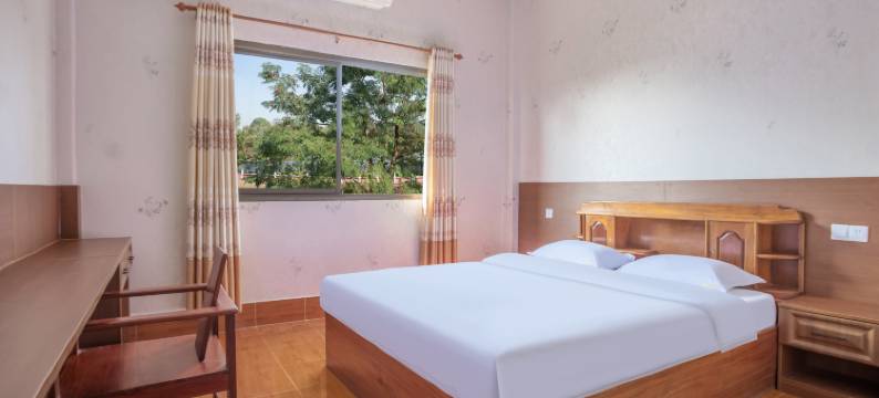 森湖庄园酒店(高铁站提前预约免费接送，垂钓老挝野生鱼)(Senhu Garden Resort Hotel)图片