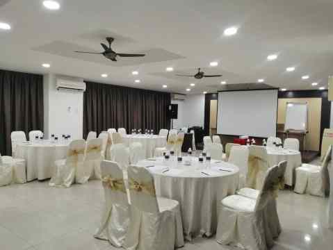 D'Embassy Serviced Residence Suites Hotel Overview