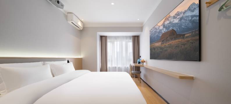 如家UP华驿智旅酒店(重庆大学城微电园地铁站店)图片