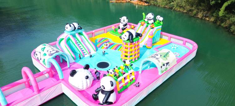 罗平九龙瀑布湖畔山院图片