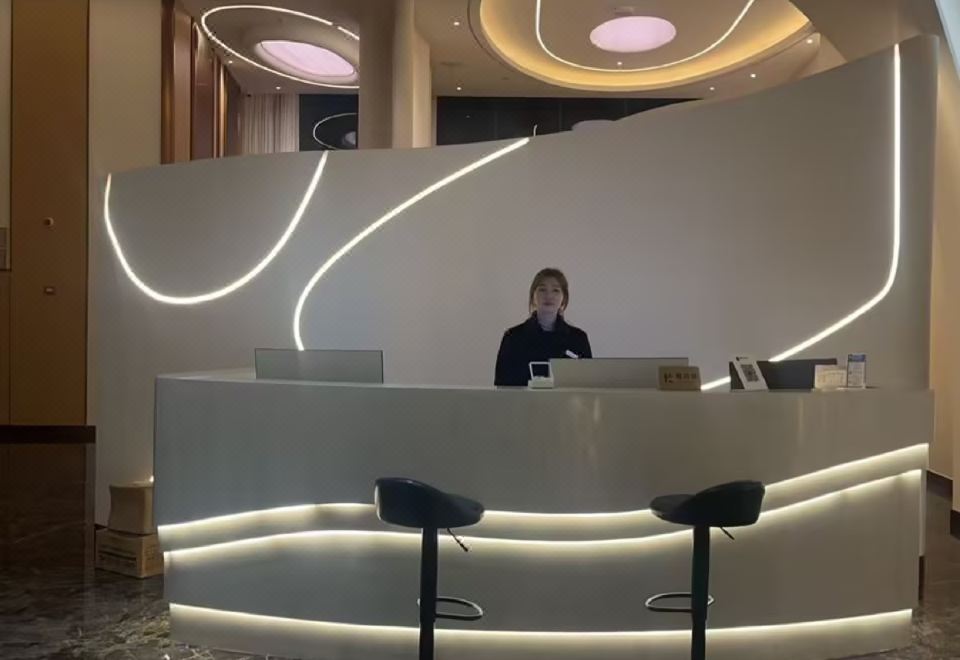  Hotel Overview