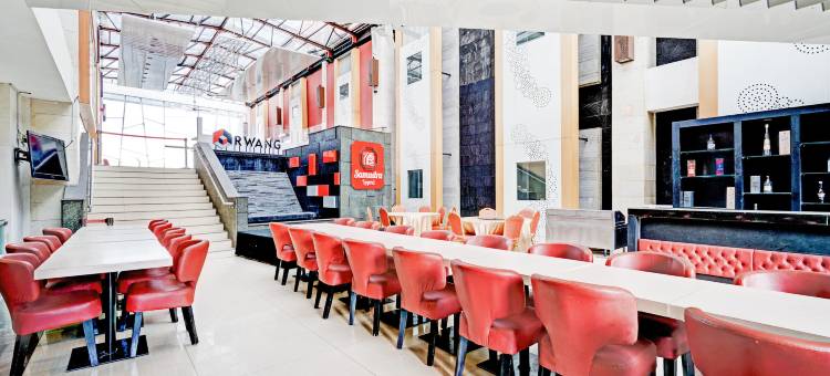 橡树联排别墅芝汉佩拉斯近Ciwalk-原长廊酒店(Promenade Hotel Bandung)图片